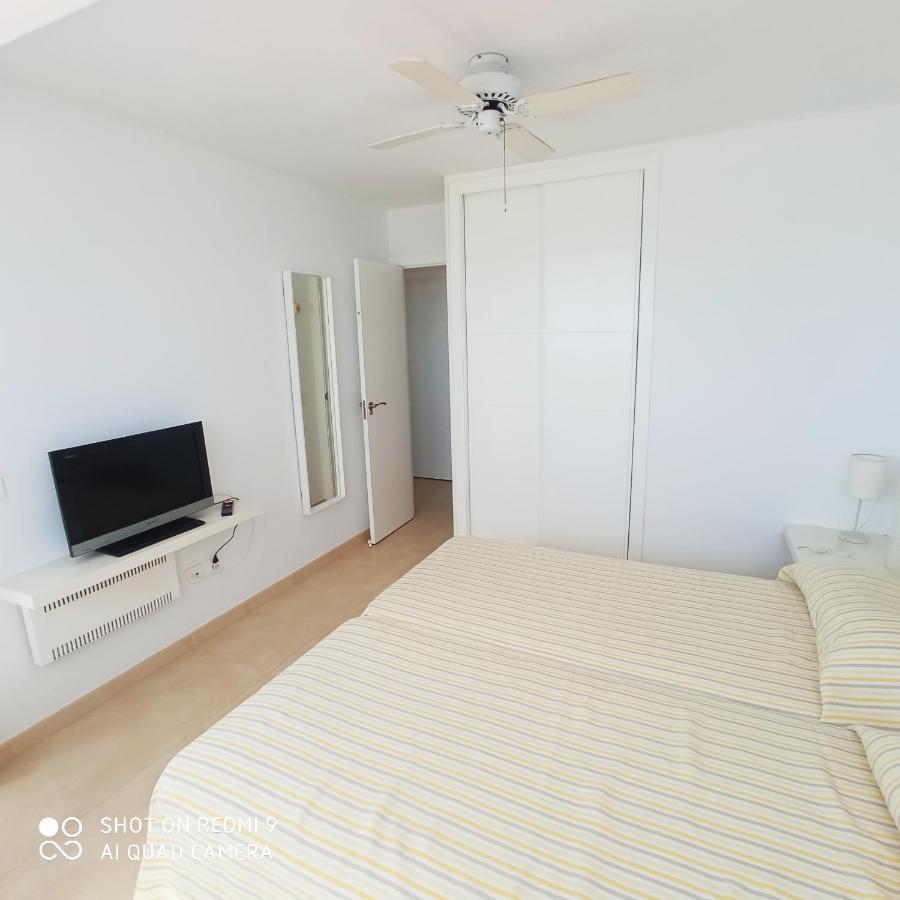 Espectacular Apartamento En 1ª Linea De Playa Apartment เบนิดอร์ม ภายนอก รูปภาพ